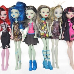 Lot of 6 Monster High dolls Draculaura Operetta Frankie Stein Lagoona Blue